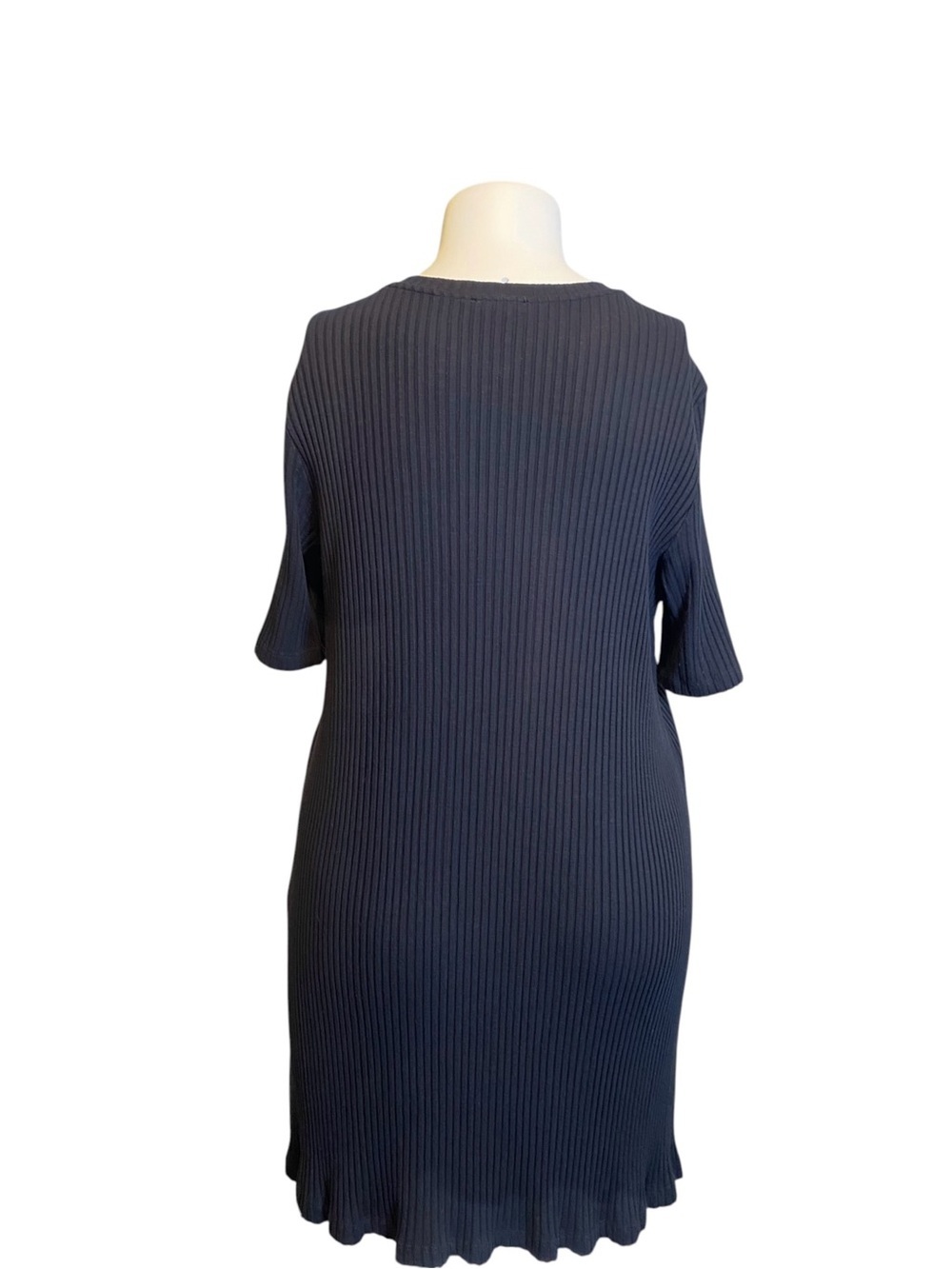 EILEEN FISHER Ribbed Black Ballet Neck Top
Knee Length Women’s Size L - Picture 4 of 13